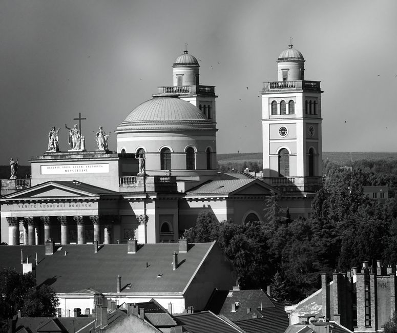 Stunning view of a historic cathedral with twin towers and a grand dome, perfect for architectural enthusiasts.